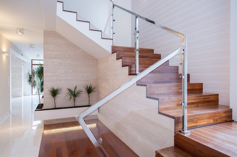 La gamme de barriere d'escalier verre - Railings Design